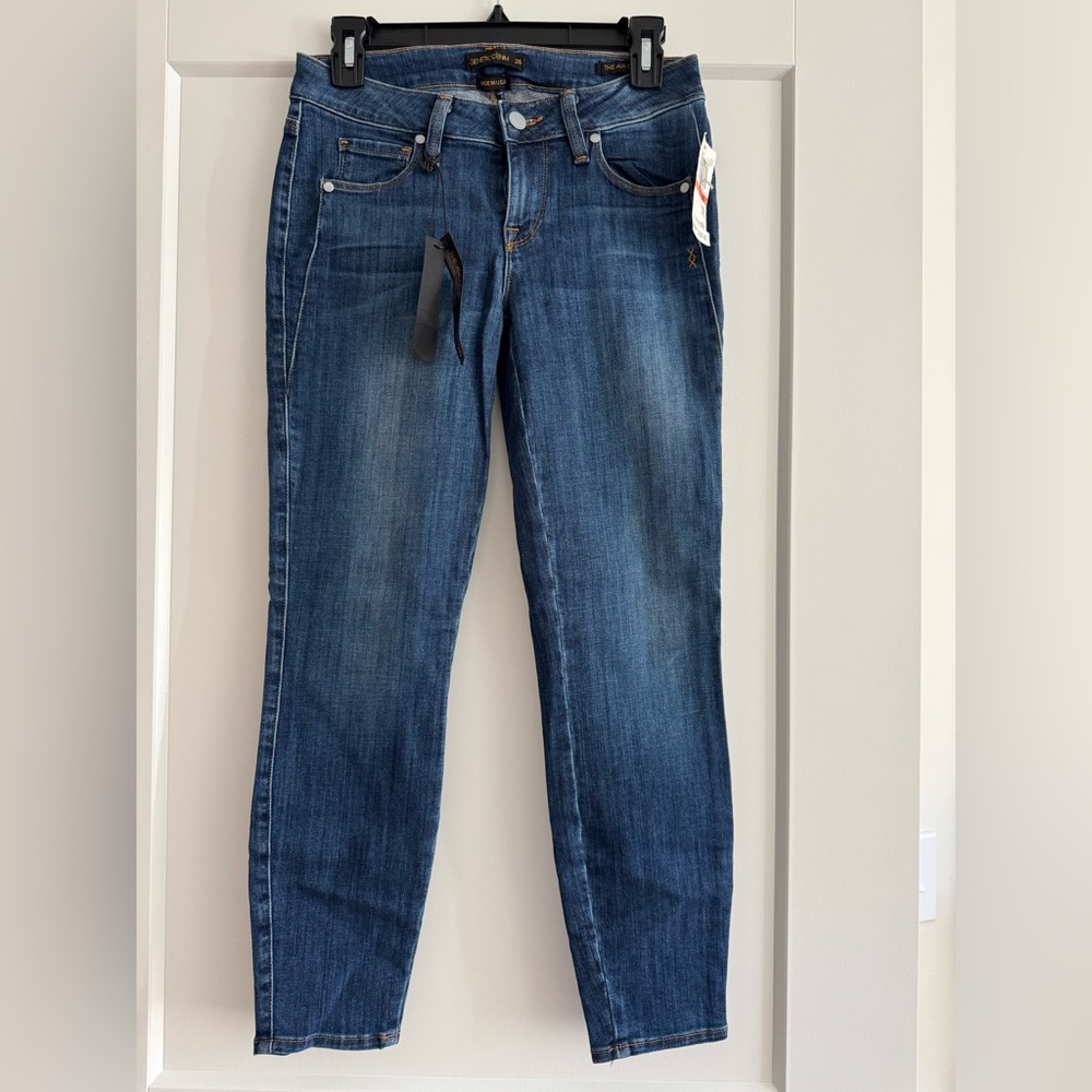 NWT! Genetic Denim | The Ava Crop Skinny Jeans